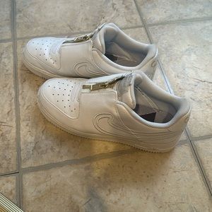 Nike Serena’s in White